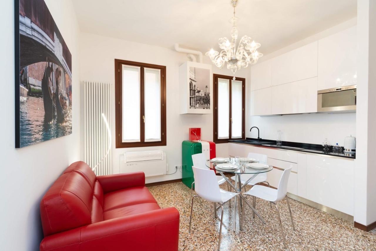Just Urban Stays - Castello 5067 Boutique Apartment Venezia Esterno foto