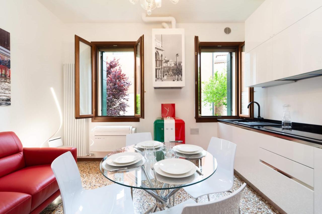 Just Urban Stays - Castello 5067 Boutique Apartment Venezia Esterno foto